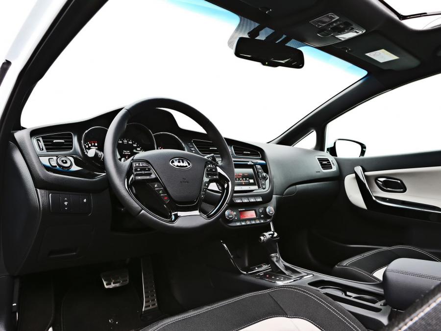  Kia pro_cee&rsquo;d 2013 года  (фото 35 из 51)